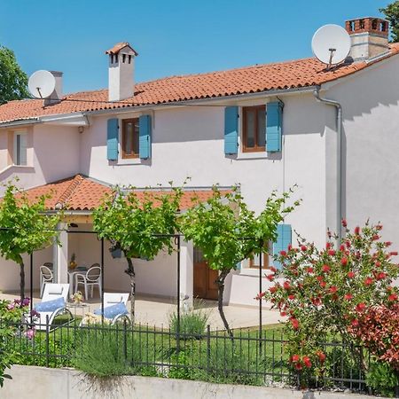 Casa Vita Holiday Home Porec Exterior photo